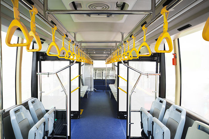 Vue intérieur d'un bus pour le transport urbain